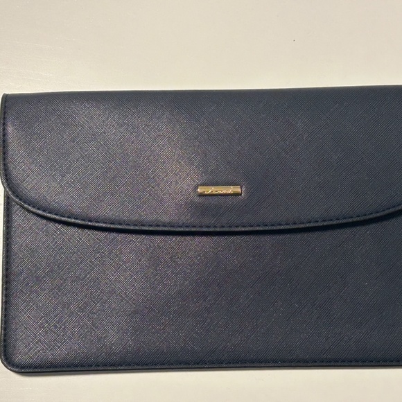 Handbag - Picture 4 of 5